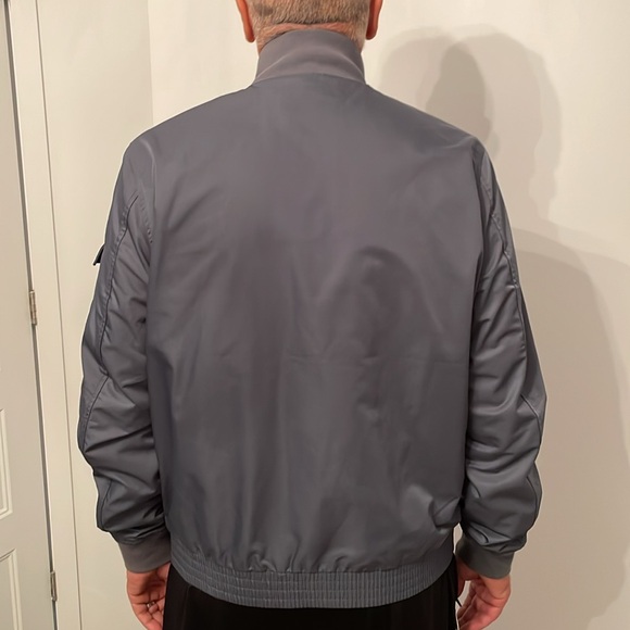 Abercrombie men’s jacket never worn. Grey size xl - Picture 3 of 7
